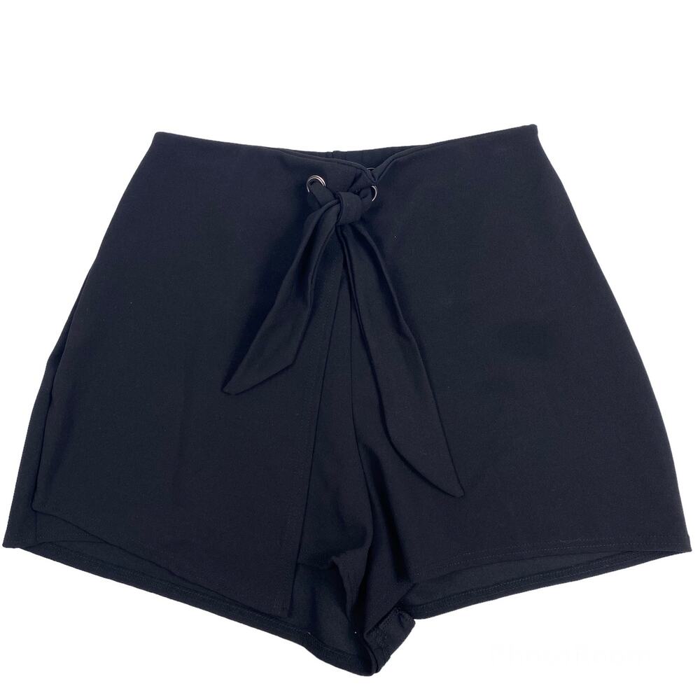 Pretty Little Things Wrap Shorts Black Tie Front Dress Womens NWT US 10